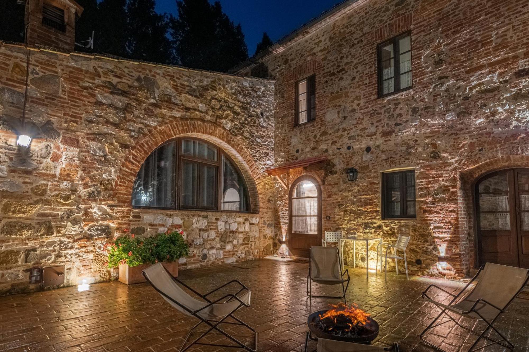 Abbadia Sicille Relais Hotel Trequanda Exterior photo